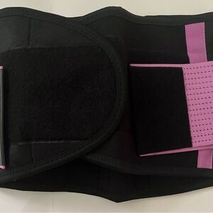 Waist trainer 💜 NEVER USED ✨